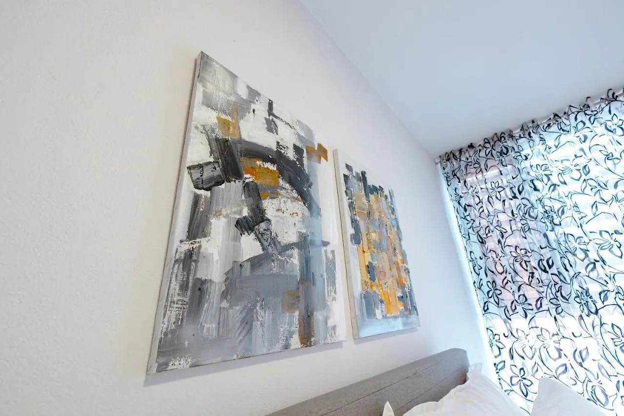 Tirana Center Apartment 12